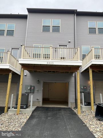 8883 CURIE ST, Manassas, VA 20109