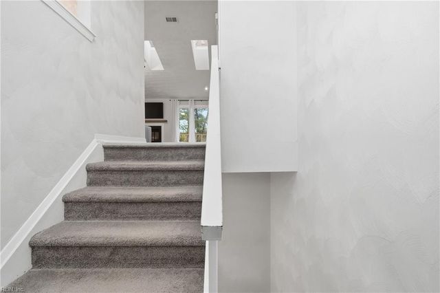 2826 Shearwater CV, Virginia Beach, VA 23454