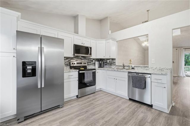 2826 Shearwater CV, Virginia Beach, VA 23454