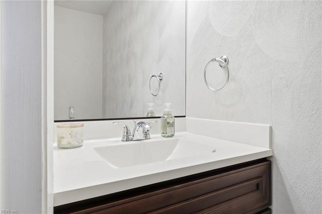 2826 Shearwater CV, Virginia Beach, VA 23454