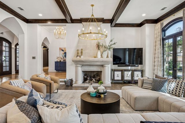 1100 LA PALOMA Court, Southlake, TX 76092