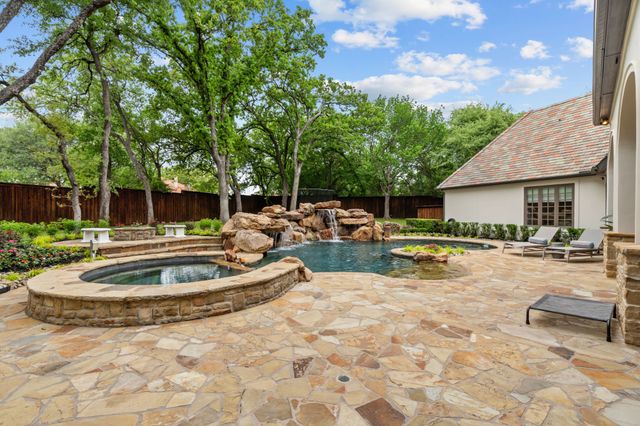 1100 LA PALOMA Court, Southlake, TX 76092