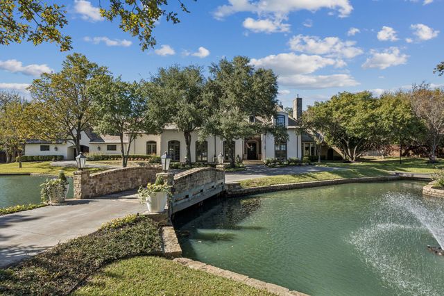 1100 LA PALOMA Court, Southlake, TX 76092