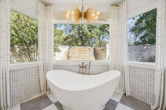 1100 LA PALOMA Court, Southlake, TX 76092