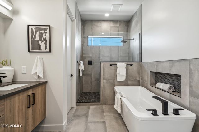 377 E WINDSOR Avenue 3, Phoenix, AZ 85004
