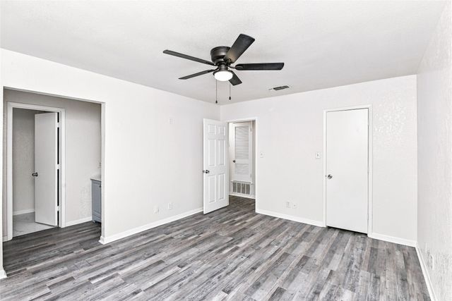 308 Hickorywood Street, Azle, TX 76020
