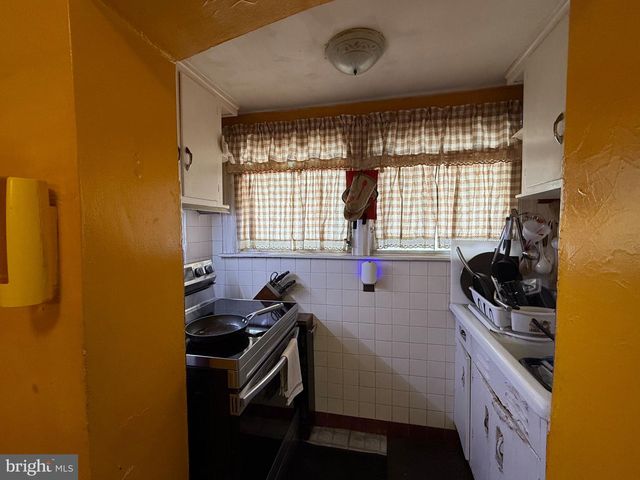 5934 CHEW AVE, Philadelphia, PA 19138