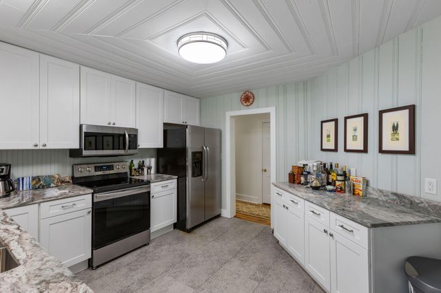 1363 S Edgewater Drive, Charleston, SC 29407