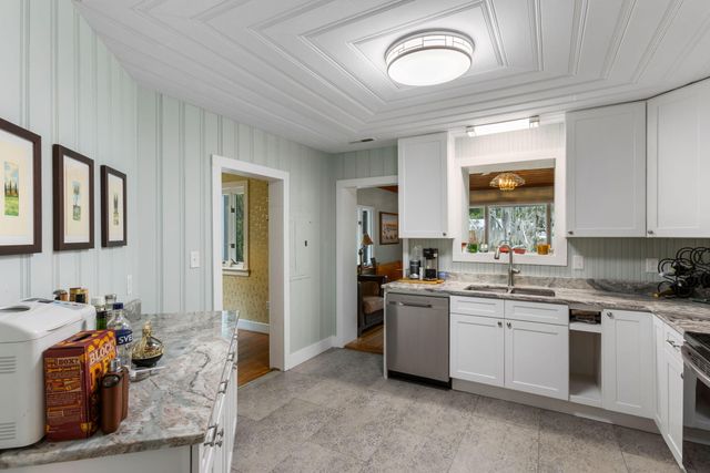 1363 S Edgewater Drive, Charleston, SC 29407