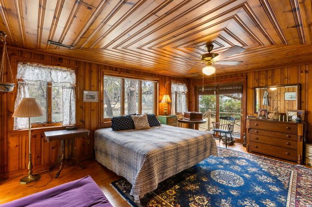 1363 S Edgewater Drive, Charleston, SC 29407