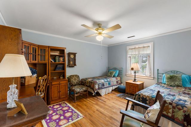 1363 S Edgewater Drive, Charleston, SC 29407