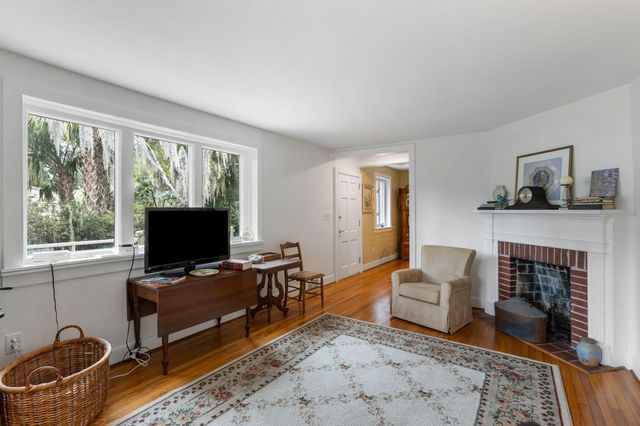 1363 S Edgewater Drive, Charleston, SC 29407