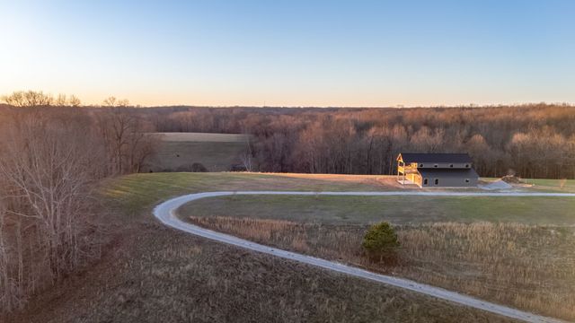 190 Reece Ln, Pulaski, TN 38478