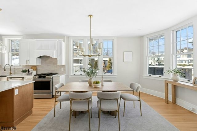 201 Maple Place, Cranford Twp., NJ 07016