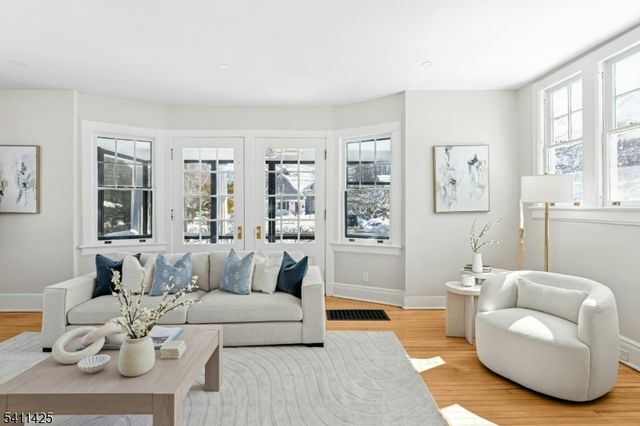 201 Maple Place, Cranford Twp., NJ 07016