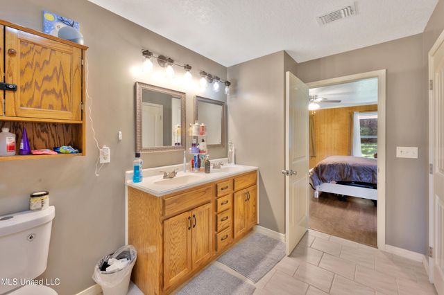 112 Wolf Branch Road, Perkinston, MS 39573