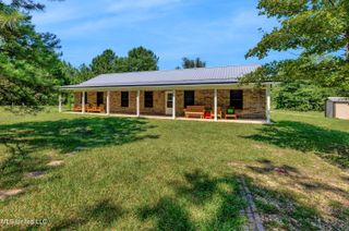 112 Wolf Branch Road, Perkinston, MS 39573