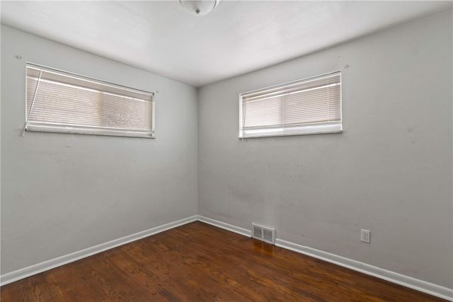 2084 Whited St, Brookline, PA 15210