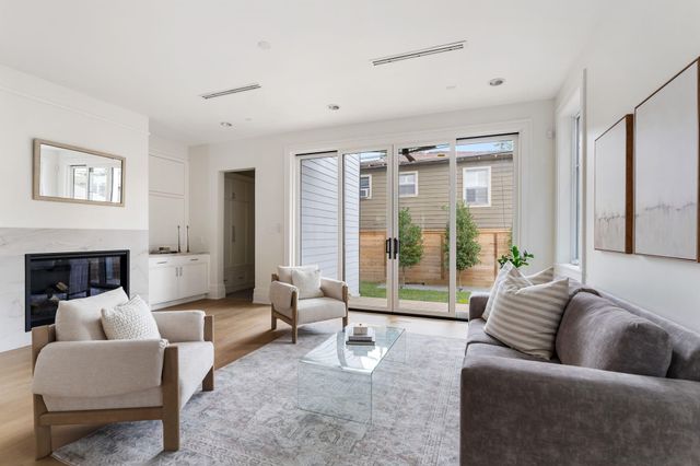 1023 Euclid Street, Houston, TX 77009