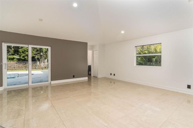 1222 Manor Ct, Weston, FL 33326