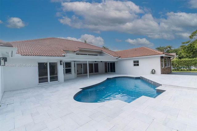 1222 Manor Ct, Weston, FL 33326