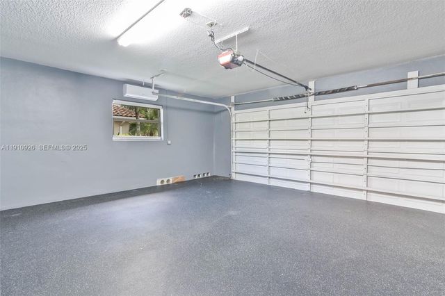 1222 Manor Ct, Weston, FL 33326