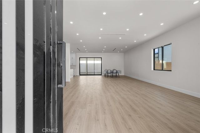 12937 W Kilikia Drive, North Hollywood, CA 91605