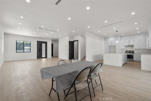 12937 W Kilikia Drive, North Hollywood, CA 91605