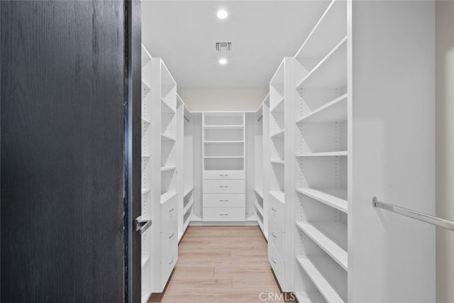 12937 W Kilikia Drive, North Hollywood, CA 91605