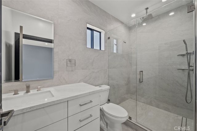 12937 W Kilikia Drive, North Hollywood, CA 91605