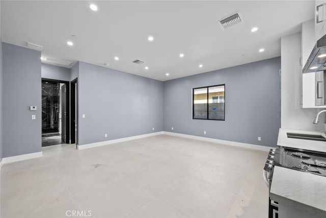 12937 W Kilikia Drive, North Hollywood, CA 91605