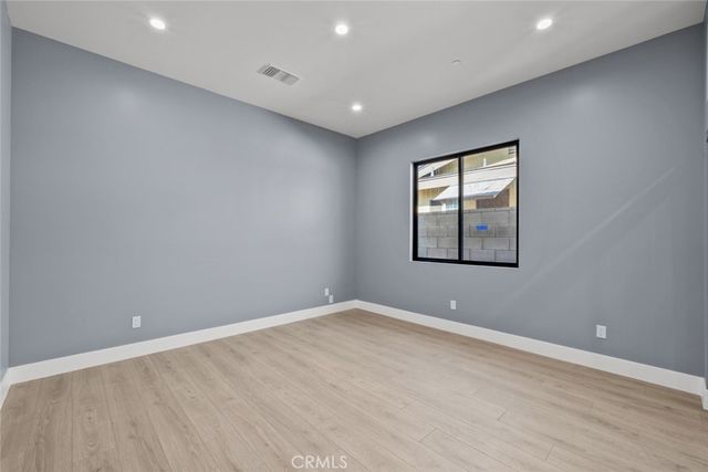 12937 W Kilikia Drive, North Hollywood, CA 91605