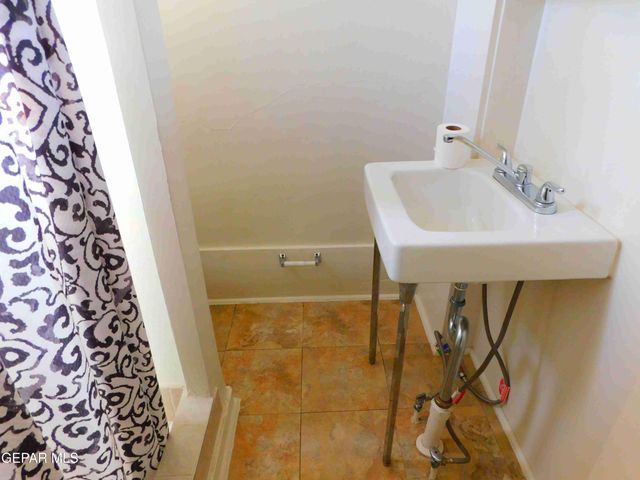 1024 UPSON Drive, El Paso, TX 79902