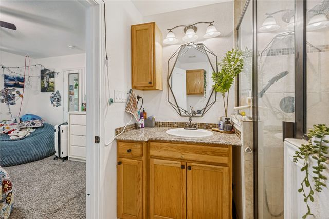 1212 E Jessamine Street, Fort Worth, TX 76104