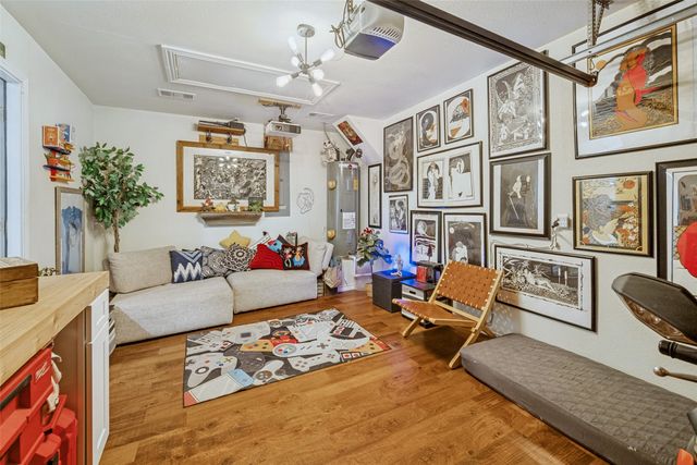 1212 E Jessamine Street, Fort Worth, TX 76104