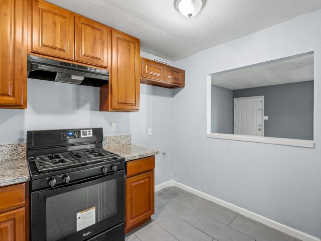 1531 N Fresno Street, Fresno, CA 93703
