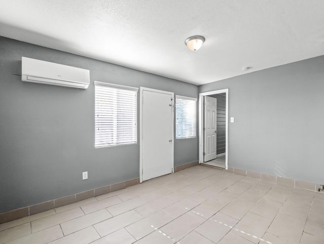 1531 N Fresno Street, Fresno, CA 93703