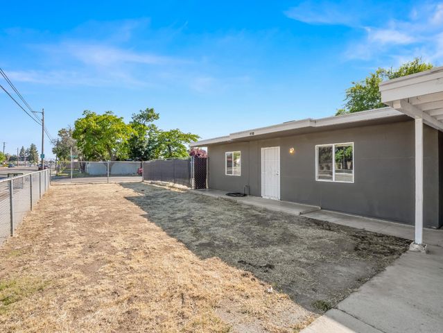 1531 N Fresno Street, Fresno, CA 93703
