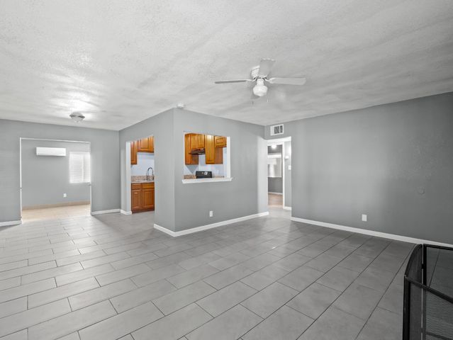1531 N Fresno Street, Fresno, CA 93703