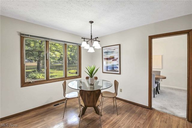 10773 Pebble Brook Lane, Strongsville, OH 44149
