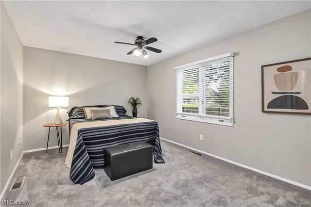 10773 Pebble Brook Lane, Strongsville, OH 44149