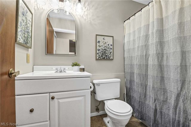 10773 Pebble Brook Lane, Strongsville, OH 44149