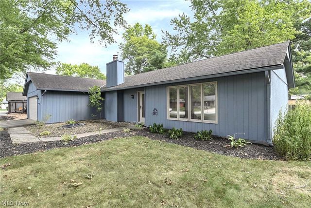 10773 Pebble Brook Lane, Strongsville, OH 44149