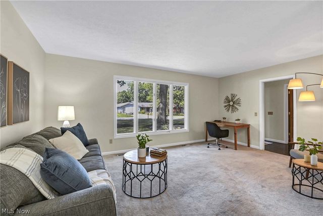 10773 Pebble Brook Lane, Strongsville, OH 44149
