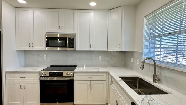 3915 Spring Hollow Drive, Carrollton, TX 75007