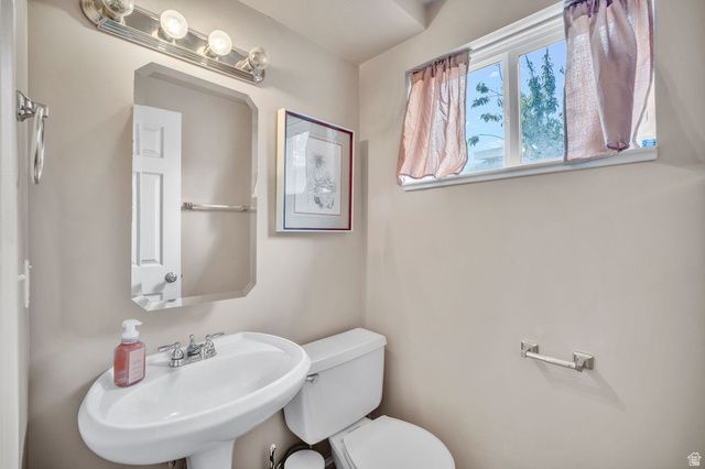 4971 W CHOCTAW AVE, West Valley City, UT 84120