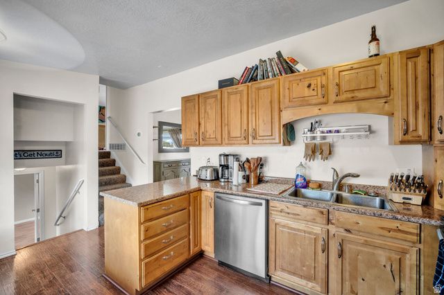 4971 W CHOCTAW AVE, West Valley City, UT 84120