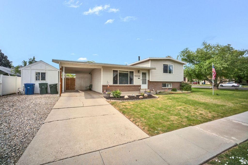 4971 W CHOCTAW AVE, West Valley City, UT 84120