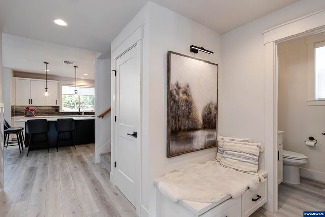 3253 Doughton St S, Salem, OR 97302