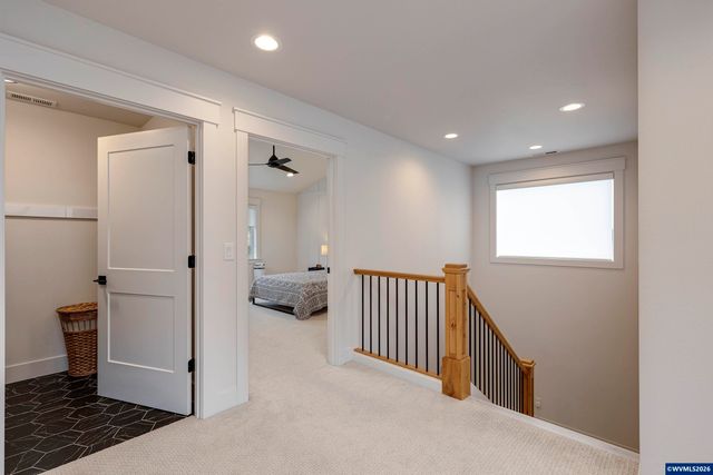 3253 Doughton St S, Salem, OR 97302